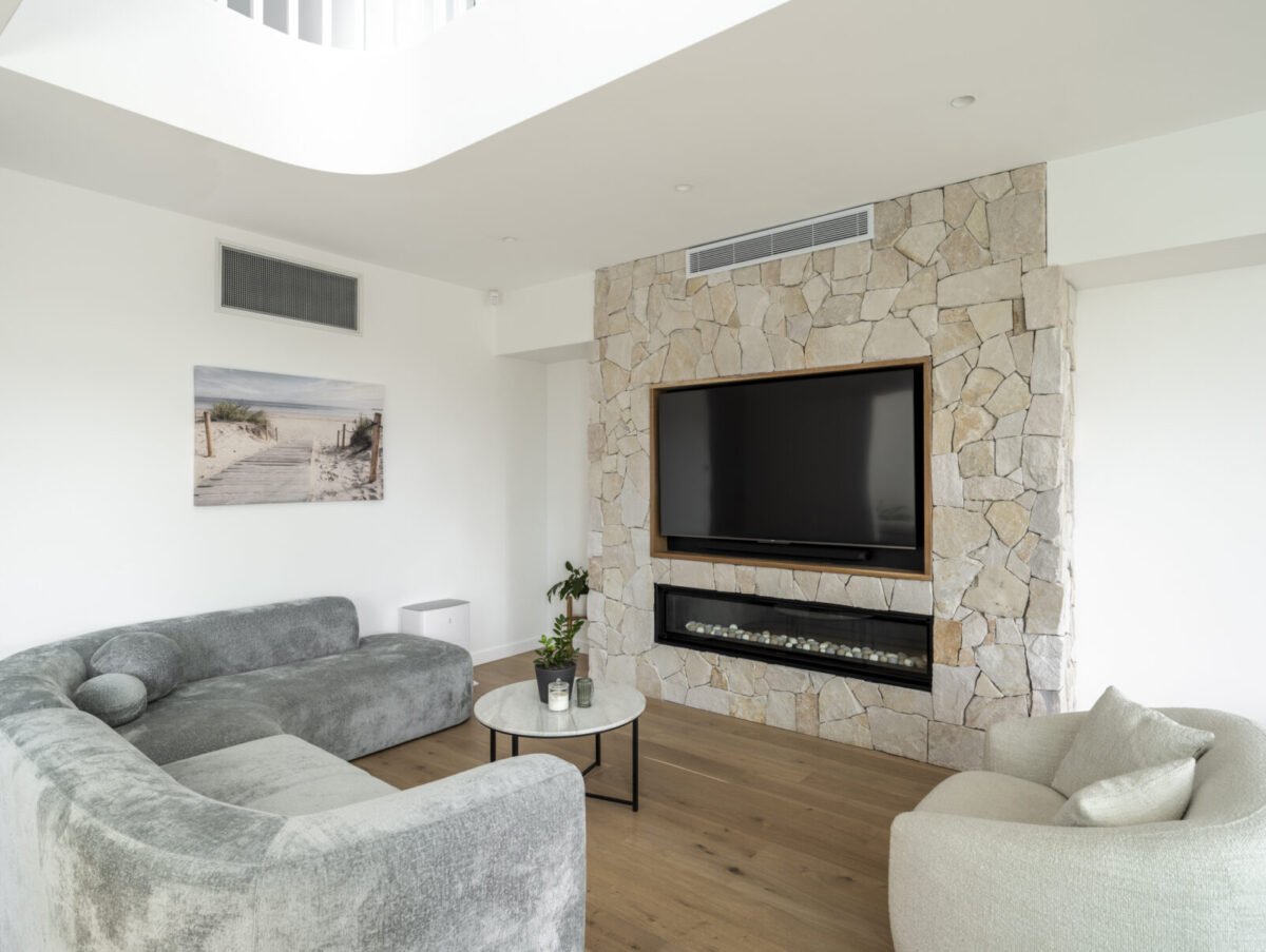 19 Belair Avenue LR-12