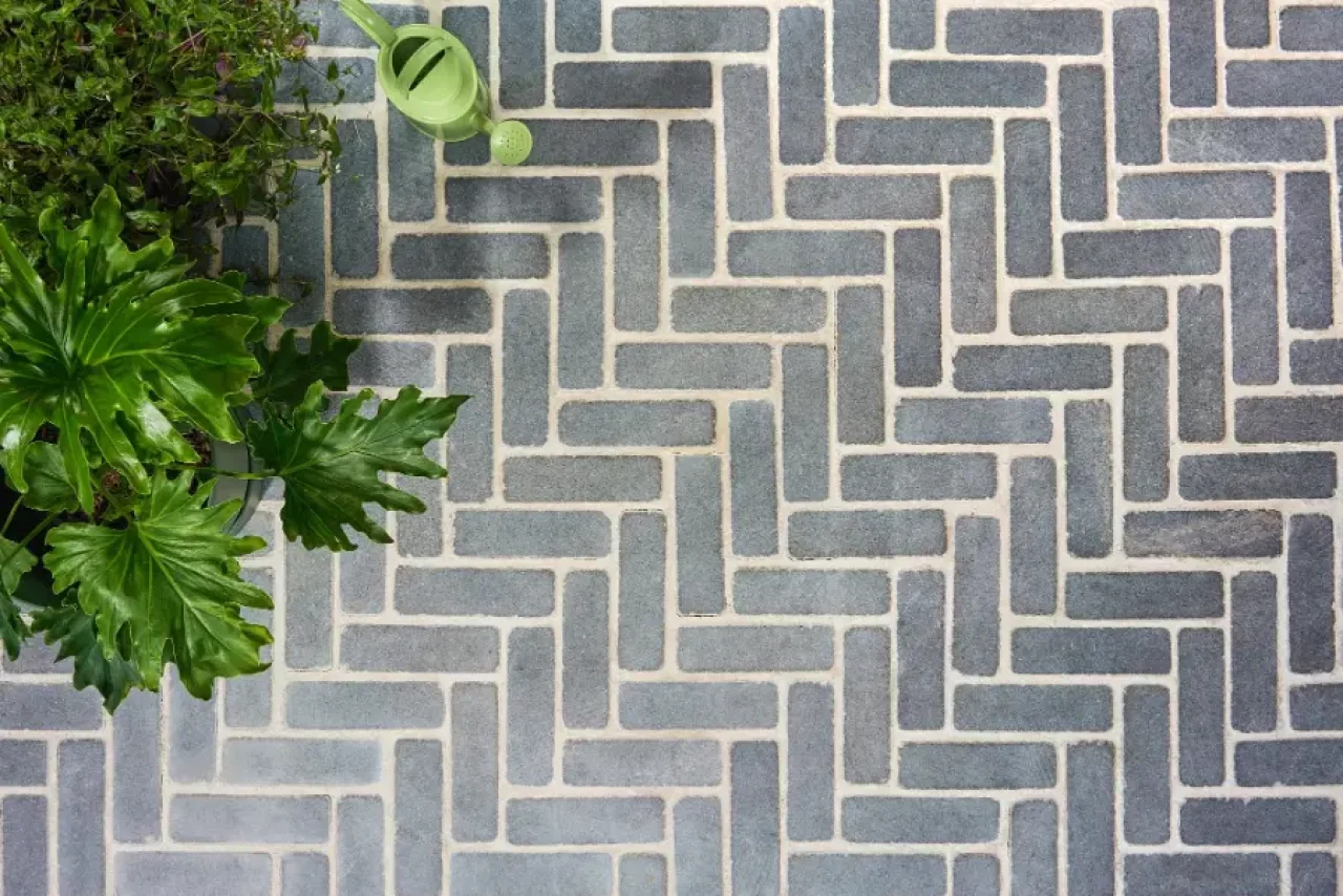 Regent natural stone cobblestones herringbone pattern outdoor installation