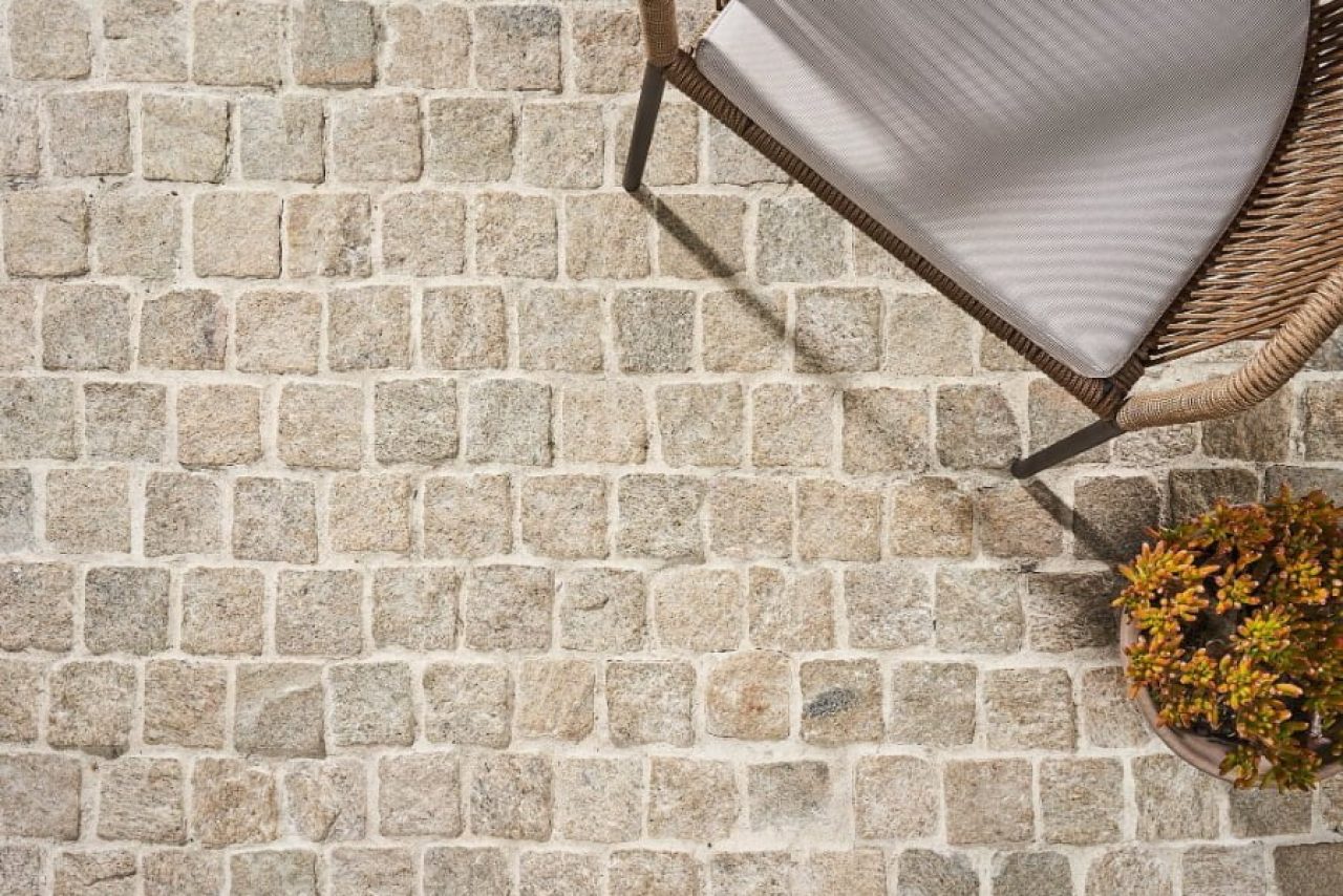 Tiger Rust natural stone cobblestones warm tone outdoor driveway