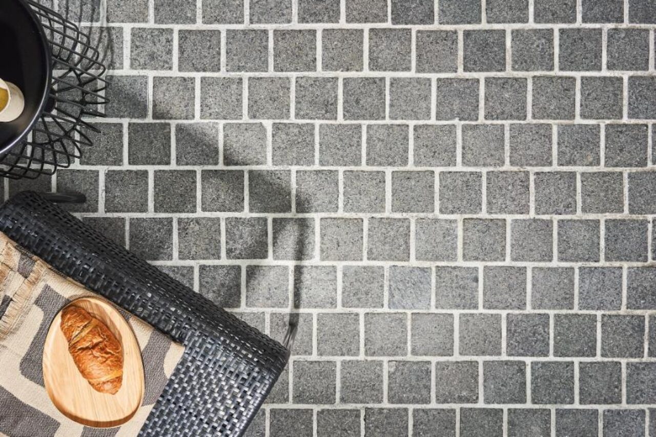 Vega-Black-Cobble-OPT